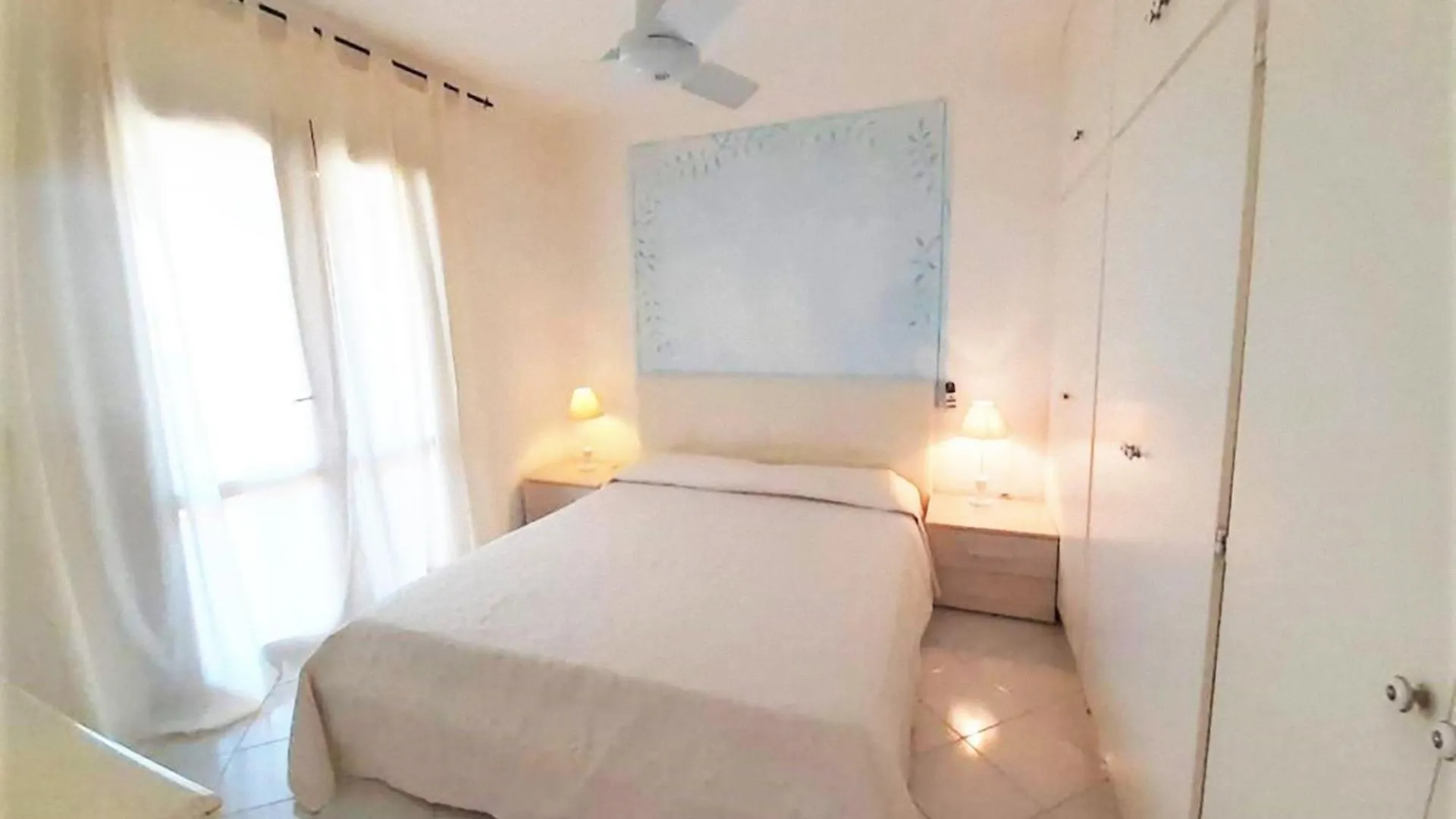 Baia De Bahas- Aure Apartment Marinella  Italy