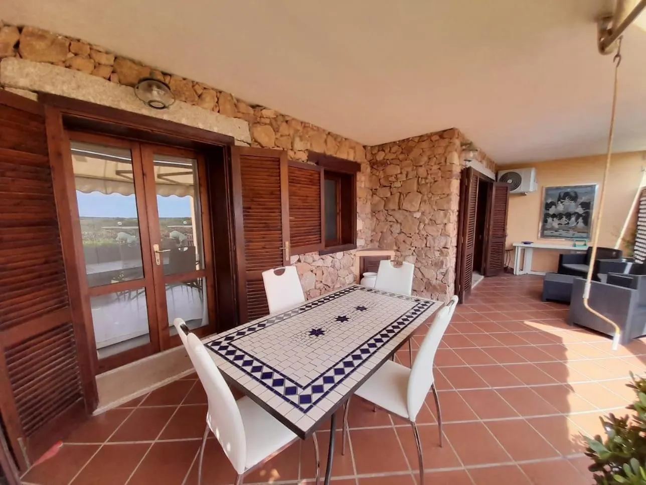 Baia De Bahas- Aure Apartment Marinella  Italy