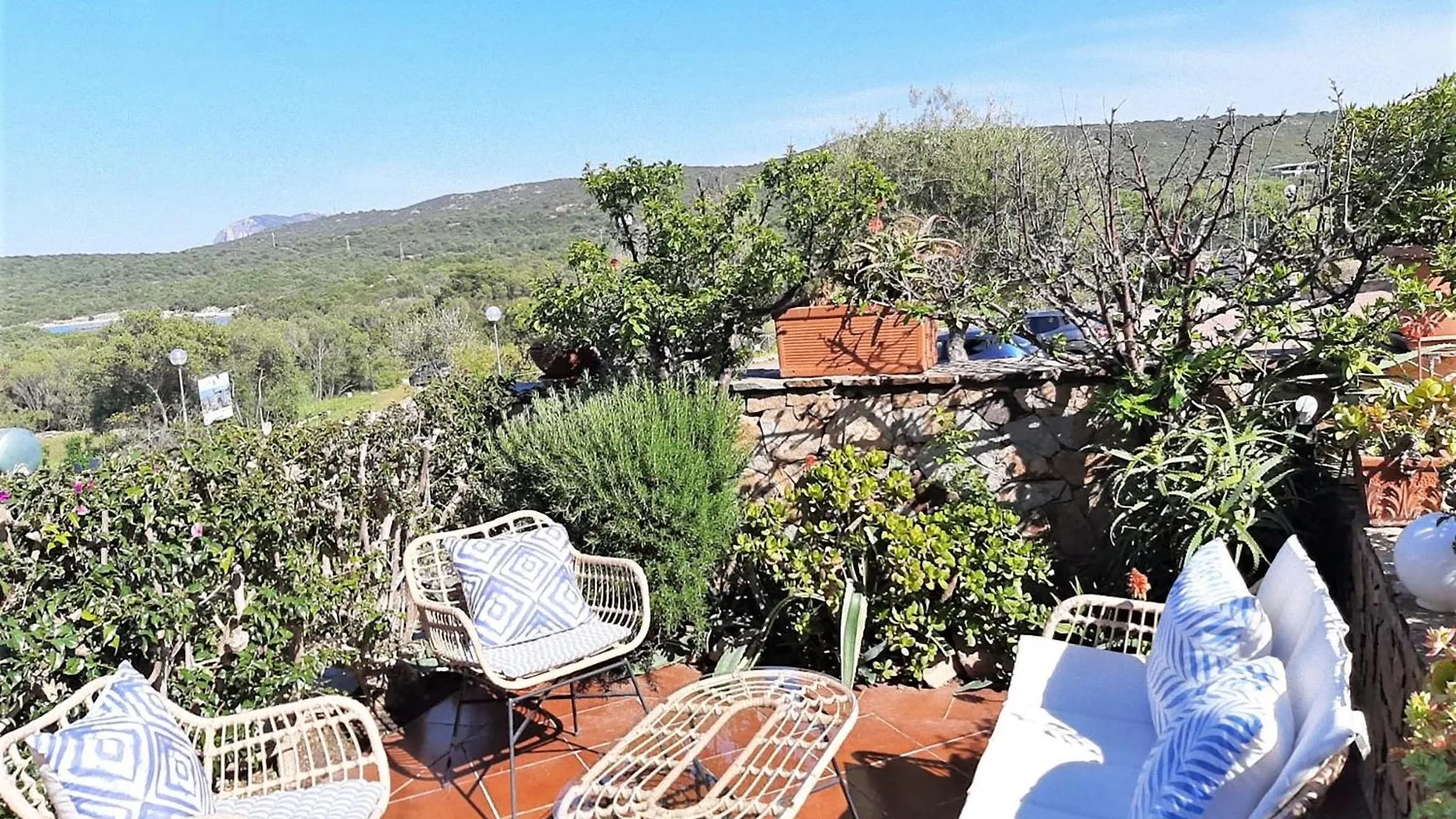 Baia De Bahas- Aure Apartment Marinella  Italy